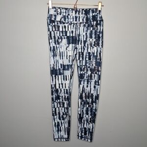 ✨3/$15  Gaiam x Jessica Biel blue white exercise leggings S